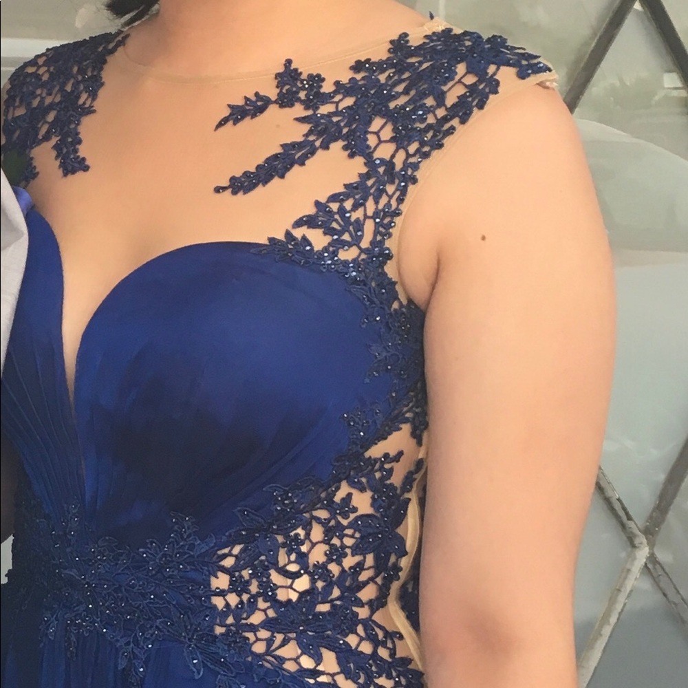 Les Femmes Prom Dress - Picture 3 of 5
